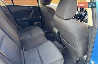 Седан Mazda 3 2011 в 