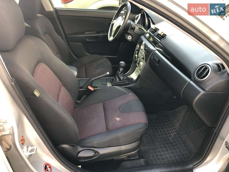 Хэтчбек Mazda 3 2006 в Киеве