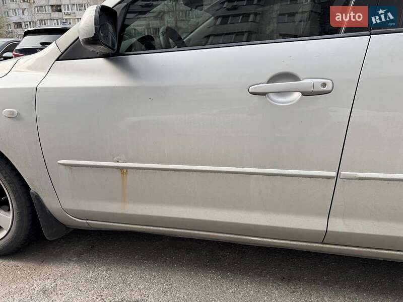 Хэтчбек Mazda 3 2006 в Киеве