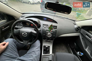 Хэтчбек Mazda 3 2010 в 