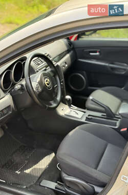 Седан Mazda 3 2006 в 