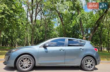Хэтчбек Mazda 3 2013 в 