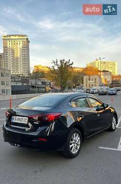 Седан Mazda 3 2016 в 