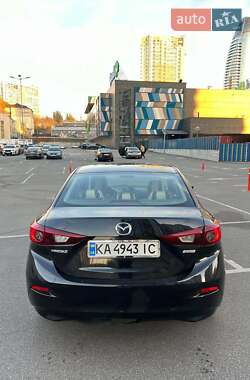 Седан Mazda 3 2016 в 