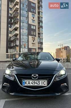 Седан Mazda 3 2016 в 