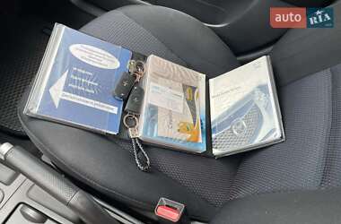 Хэтчбек Mazda 3 2006 в 