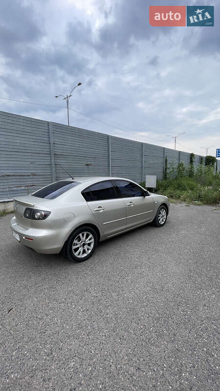 Седан Mazda 3 2007 в Умани