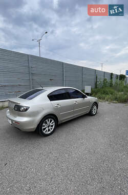Седан Mazda 3 2007 в 