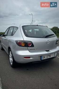 Хэтчбек Mazda 3 2006 в 