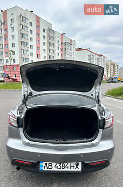 Седан Mazda 3 2011 в 