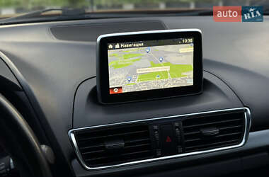 Седан Mazda 3 2013 в 