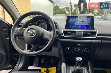 Седан Mazda 3 2015 в 