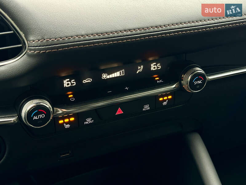 Седан Mazda 3 2019 в Виннице