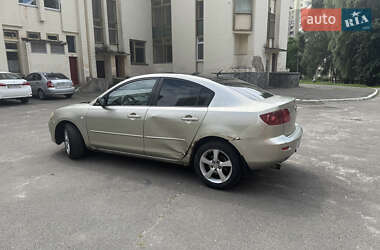 Седан Mazda 3 2005 в 