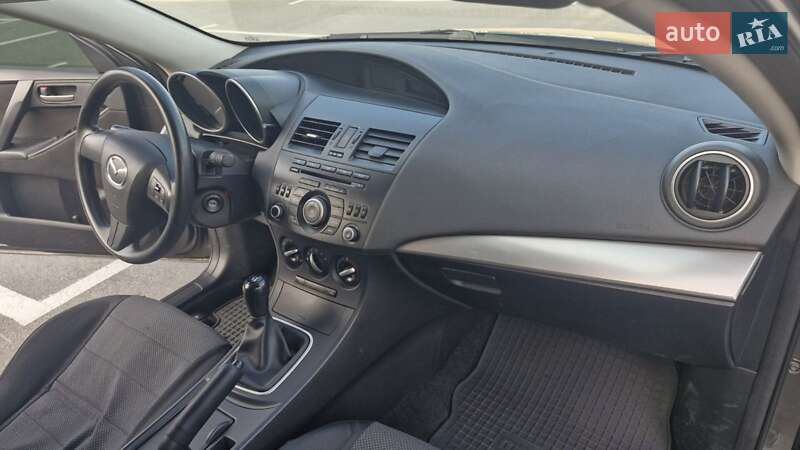 Седан Mazda 3 2012 в Киеве фото 14 Седан Mazda 3 2012 в Киеве