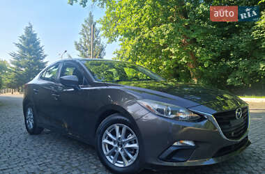 Седан Mazda 3 2013 в Черновцах