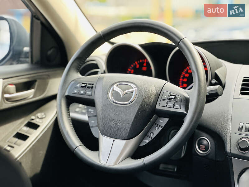 Хэтчбек Mazda 3 2011 в Харькове