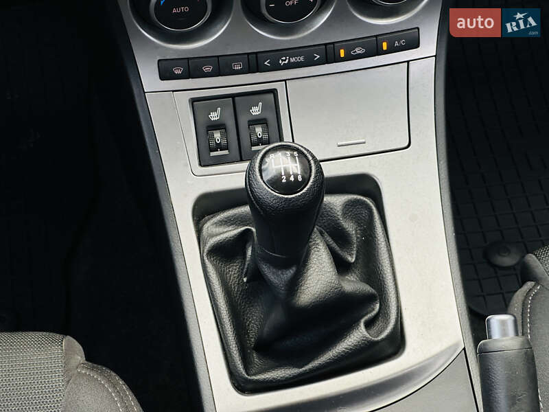 Хэтчбек Mazda 3 2011 в Харькове