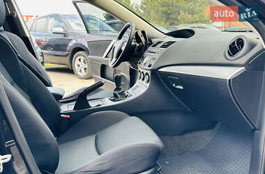 Хэтчбек Mazda 3 2011 в 