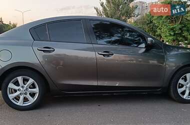 Седан Mazda 3 2011 в 
