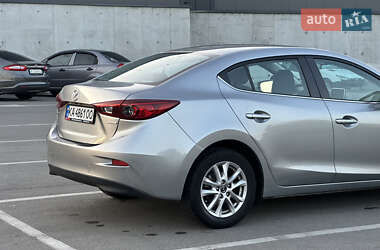Седан Mazda 3 2015 в 