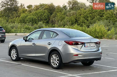 Седан Mazda 3 2015 в 