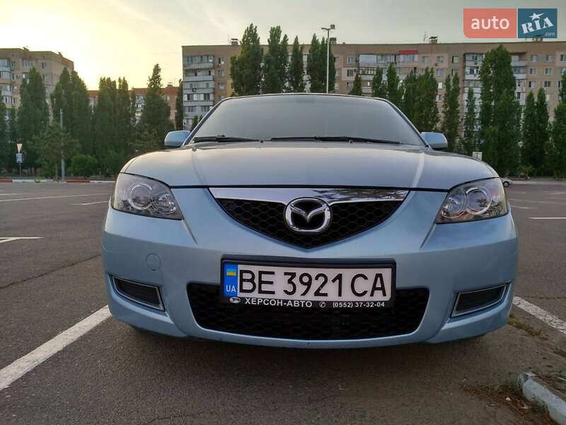 Седан Mazda 3 2007 в Бобринце