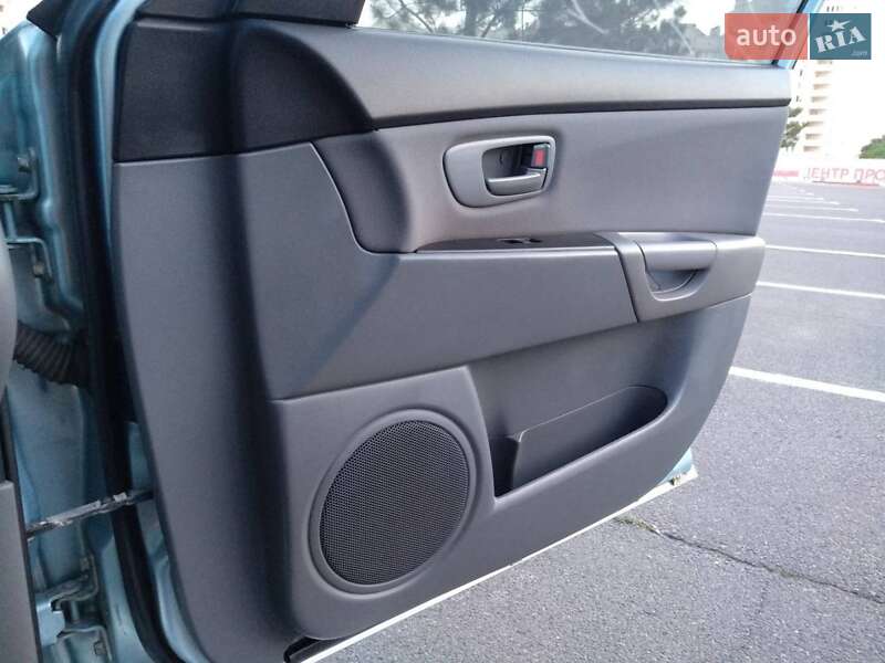 Седан Mazda 3 2007 в Бобринце