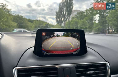 Хэтчбек Mazda 3 2017 в 