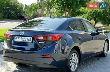 Седан Mazda 3 2015 в 