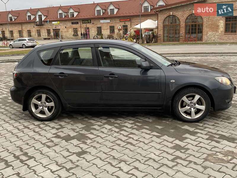 Хэтчбек Mazda 3 2005 в 
