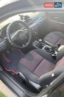 Хэтчбек Mazda 3 2005 в 