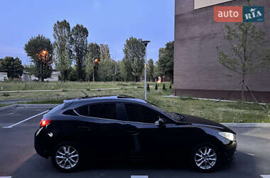 Хетчбек Mazda 3 2016 в 