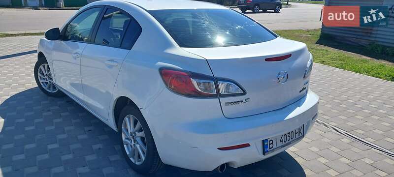 Седан Mazda 3 2013 в Полтаве