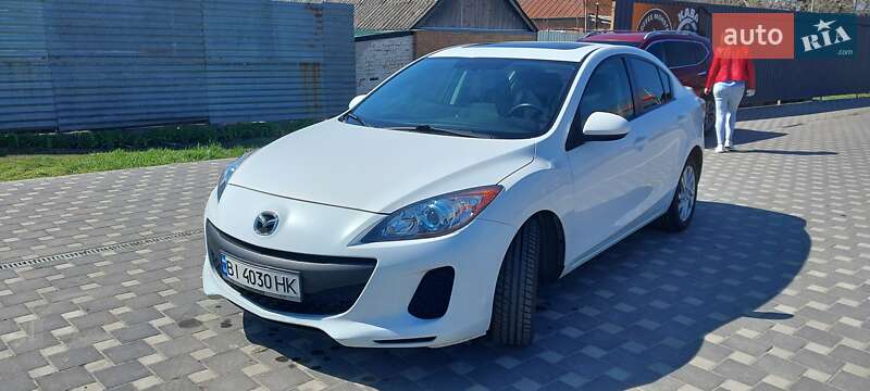 Седан Mazda 3 2013 в Полтаве