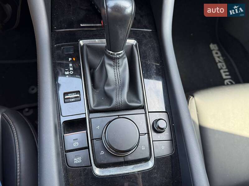 Седан Mazda 3 2019 в Львове