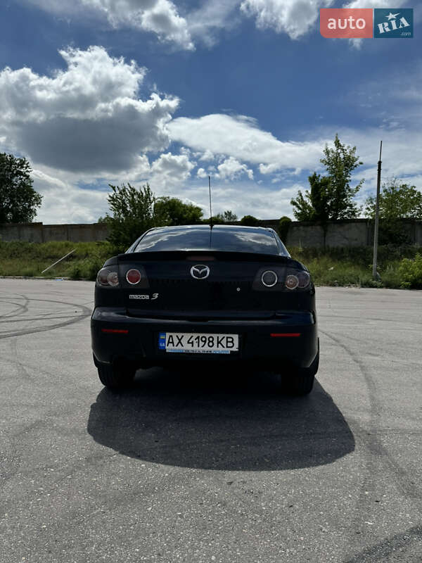 Седан Mazda 3 2006 в Харкові