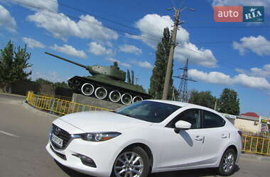 Седан Mazda 3 2017 в Одесі