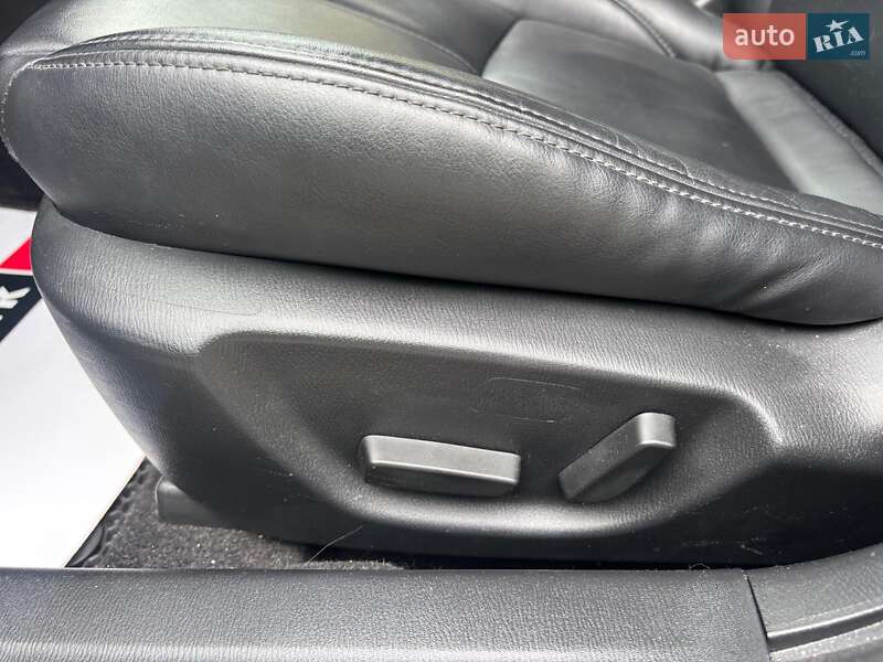 Седан Mazda 3 2018 в Запорожье
