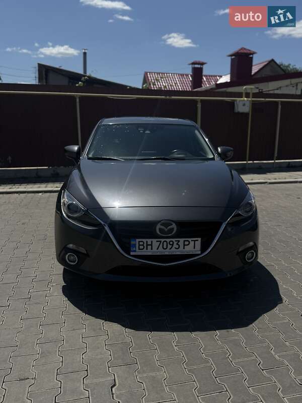 Mazda 3 2015