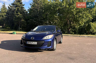 Седан Mazda 3 2013 в 