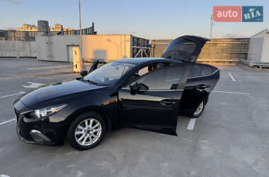 Хэтчбек Mazda 3 2014 в 