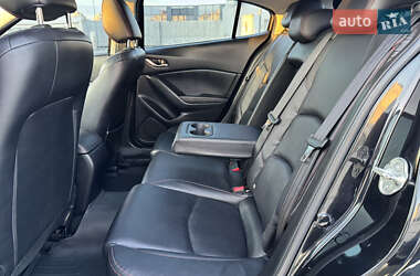 Хэтчбек Mazda 3 2014 в 