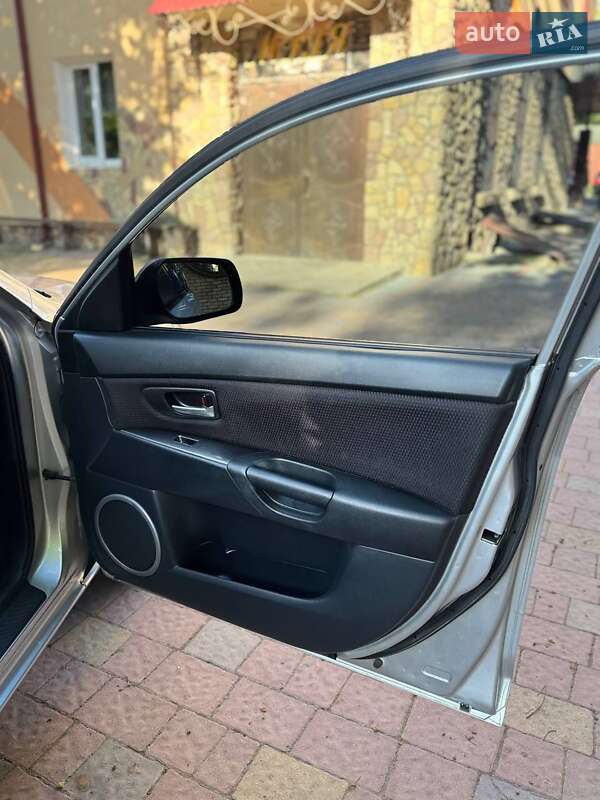 Седан Mazda 3 2008 в Тернополі
