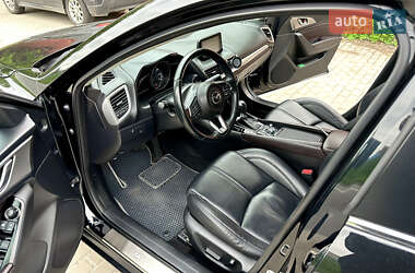 Седан Mazda 3 2018 в 