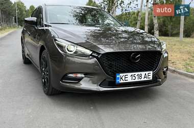 Хэтчбек Mazda 3 2017 в 