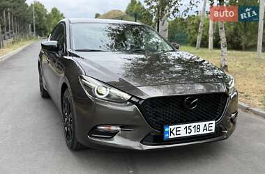 Хэтчбек Mazda 3 2017 в Днепре