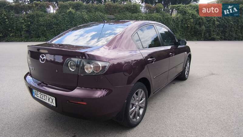 Седан Mazda 3 2008 в Дніпрі