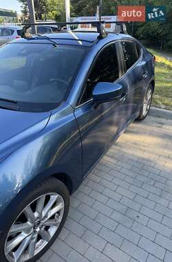 Седан Mazda 3 2017 в 