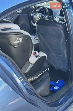 Седан Mazda 3 2017 в 